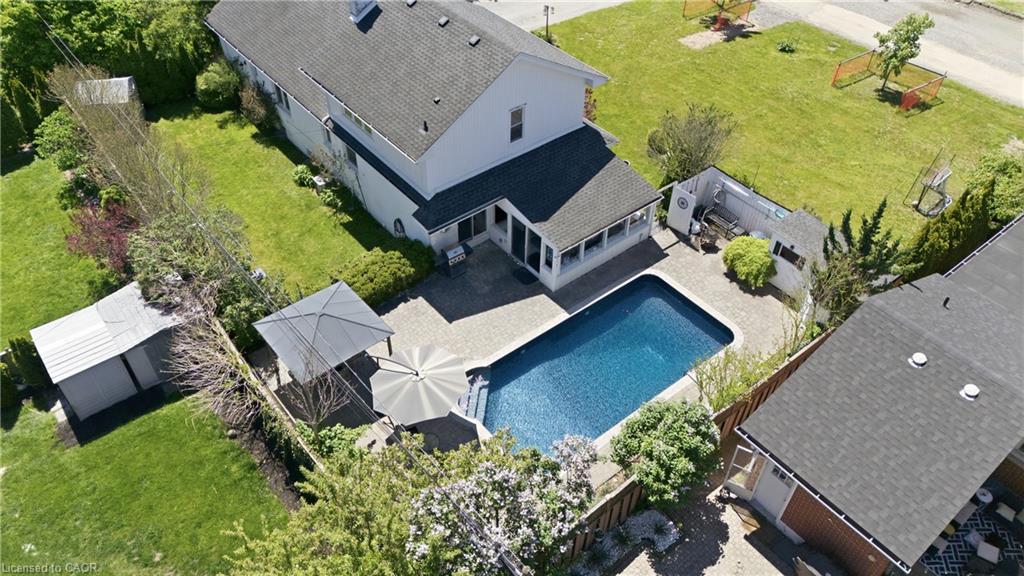 937 Park Avenue W Property Photo 23