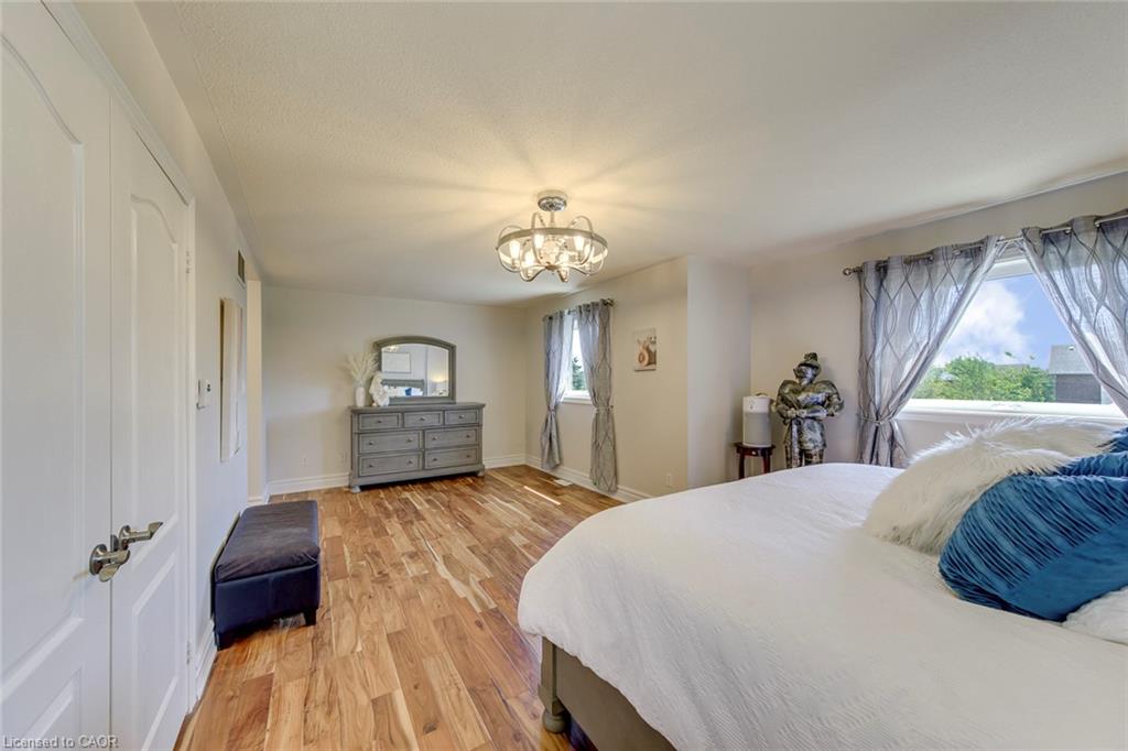 2380 Woodcrest Drive Property Photo 25