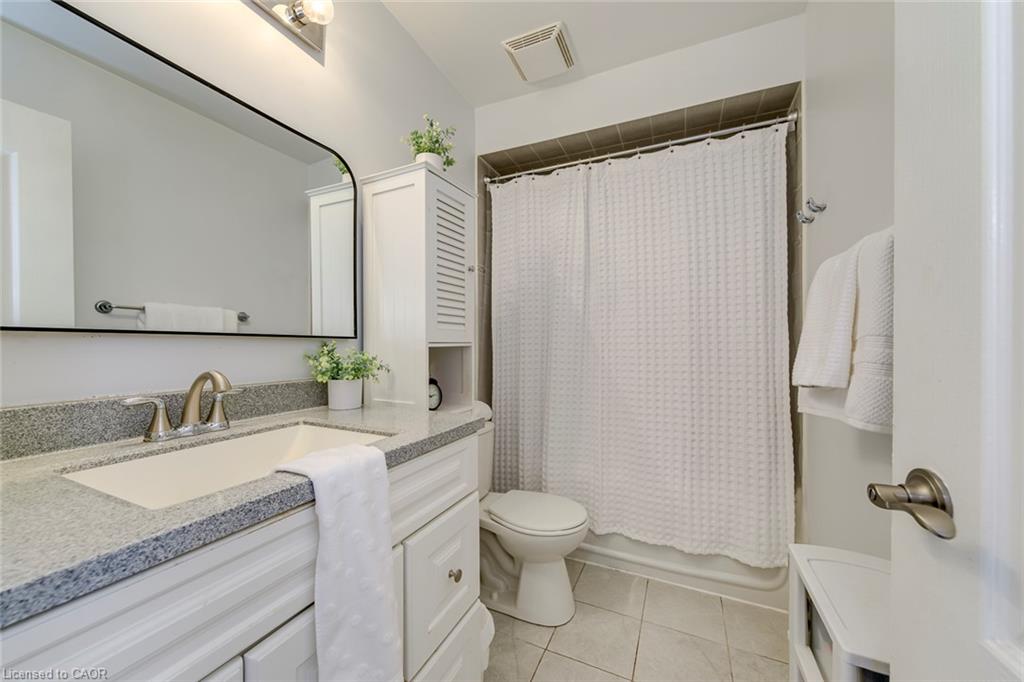 2380 Woodcrest Drive Property Photo 31