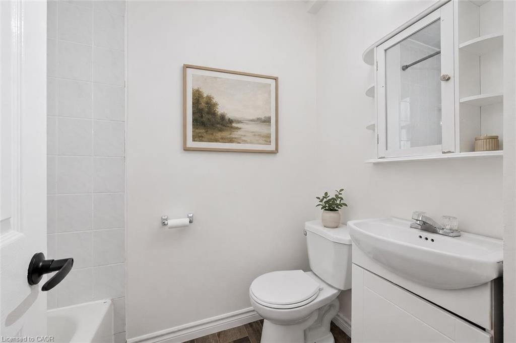 65 Stevenson Street N Property Photo 5