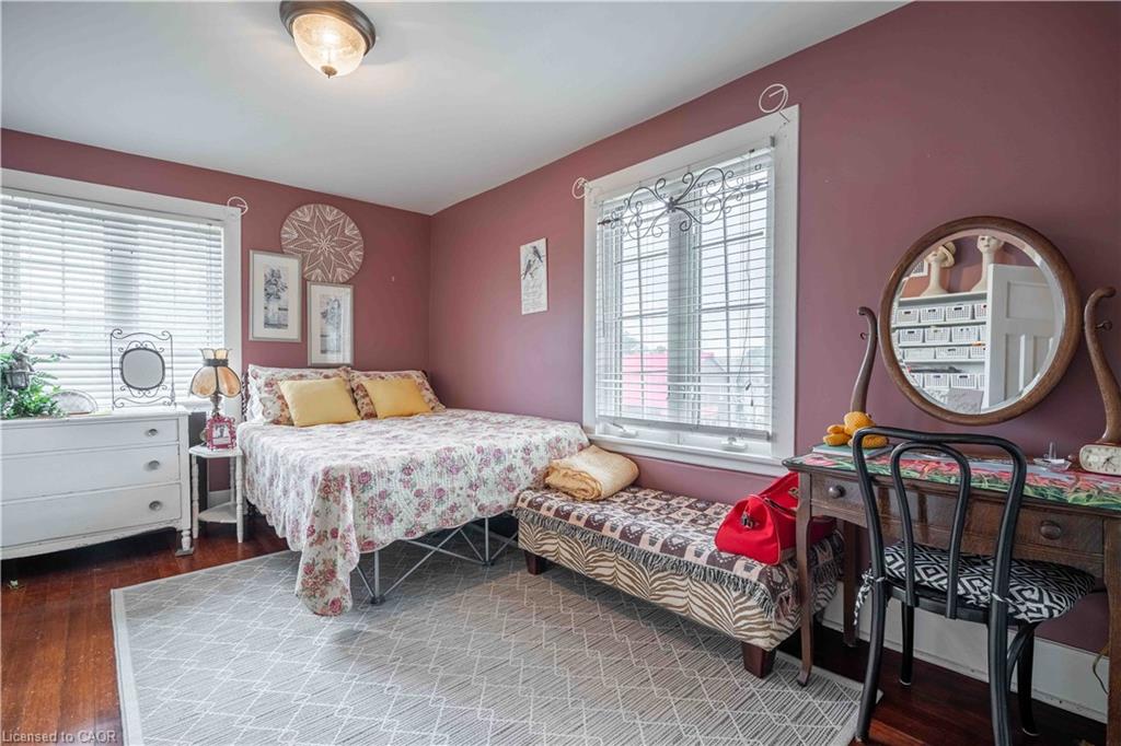 99 Argyle Street N Property Photo 20