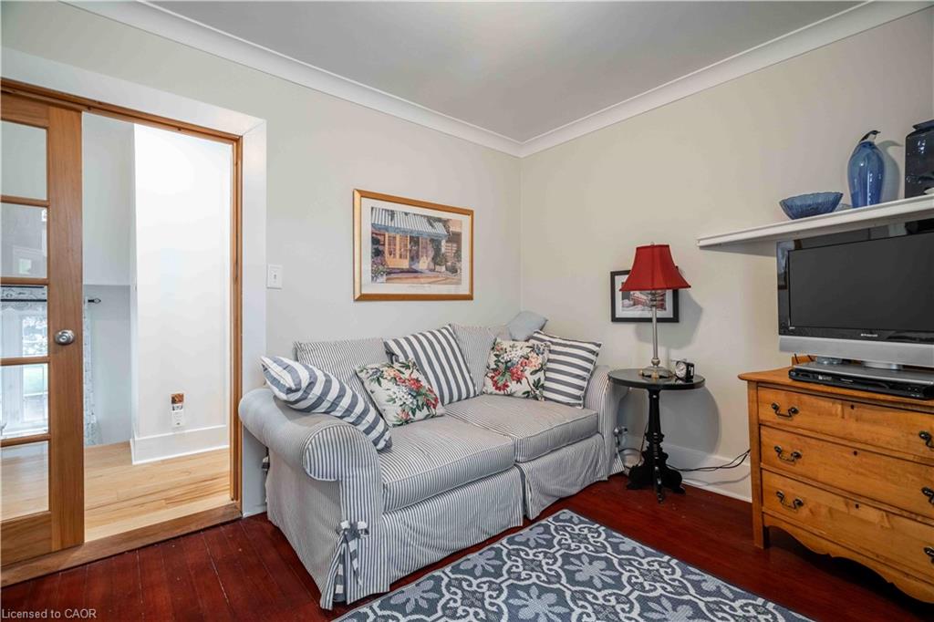 99 Argyle Street N Property Photo 25