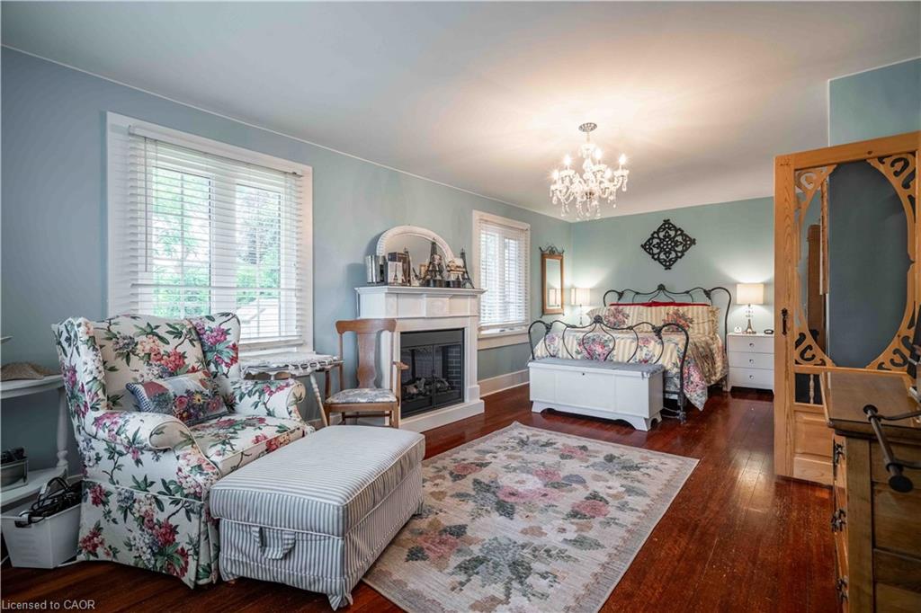 99 Argyle Street N Property Photo 26