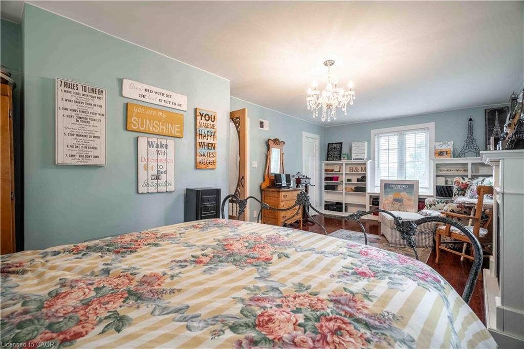 99 Argyle Street N Property Photo 28