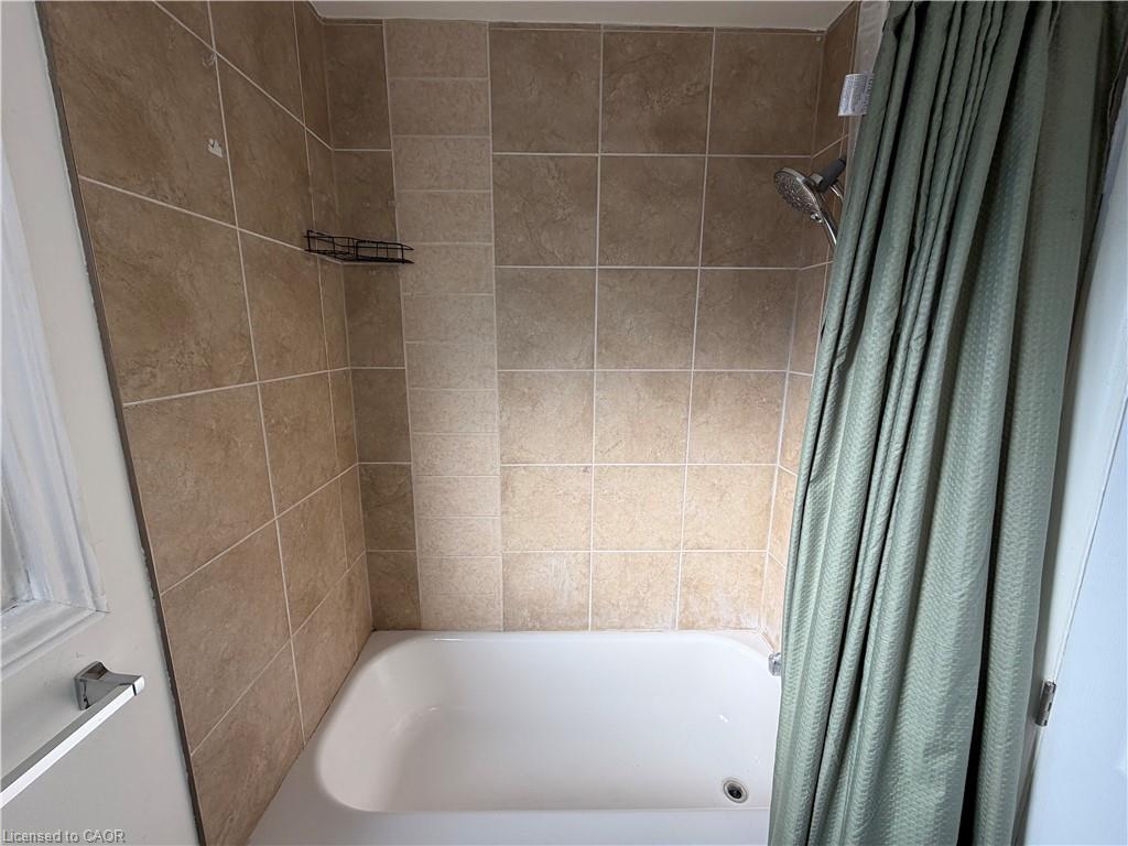 9-416 Lancaster Street W Property Photo 6