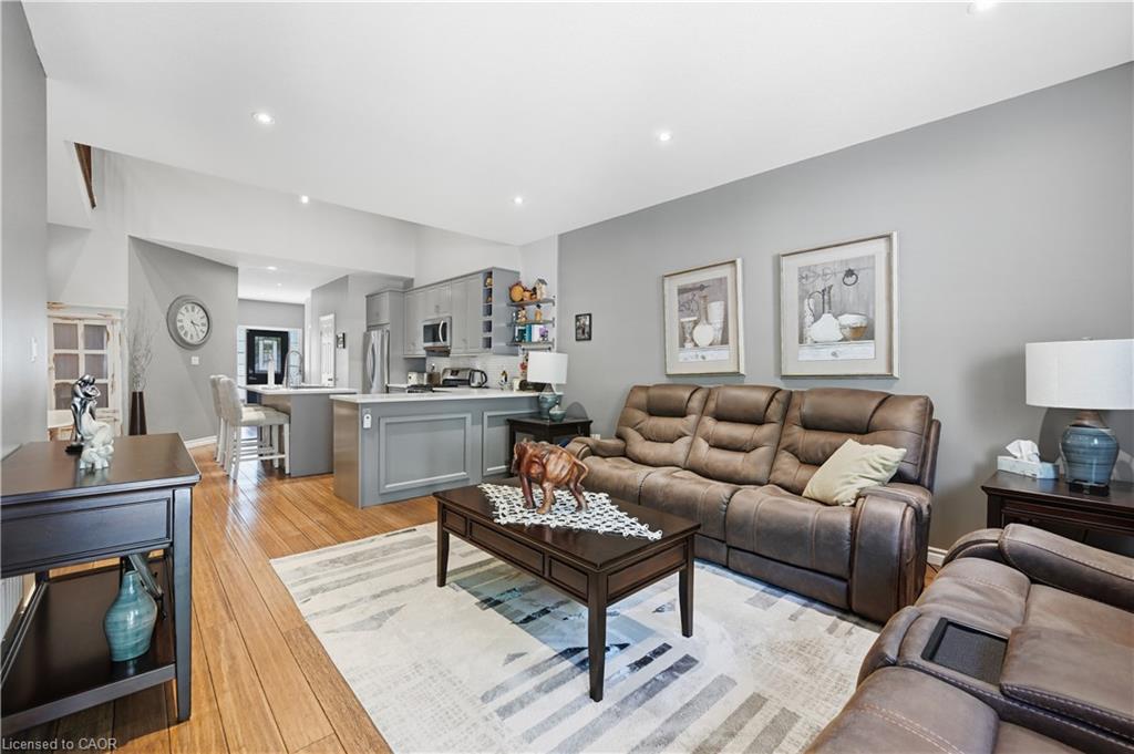 10 Kopperfield Lane Property Photo 14