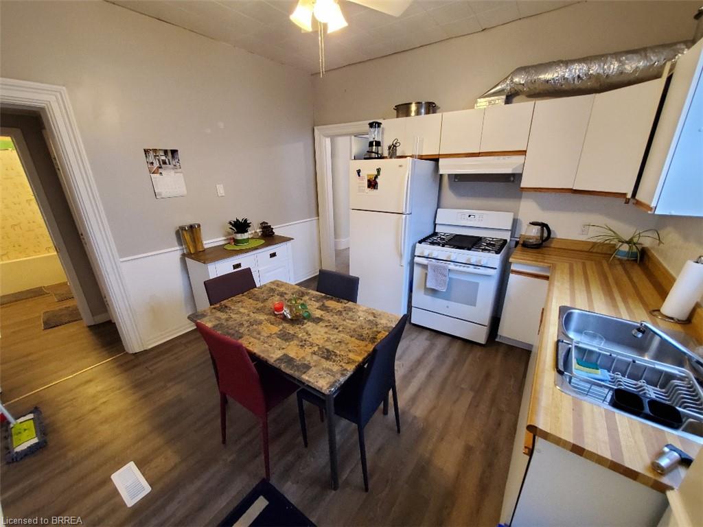 86 Victoria Street Property Photo 6