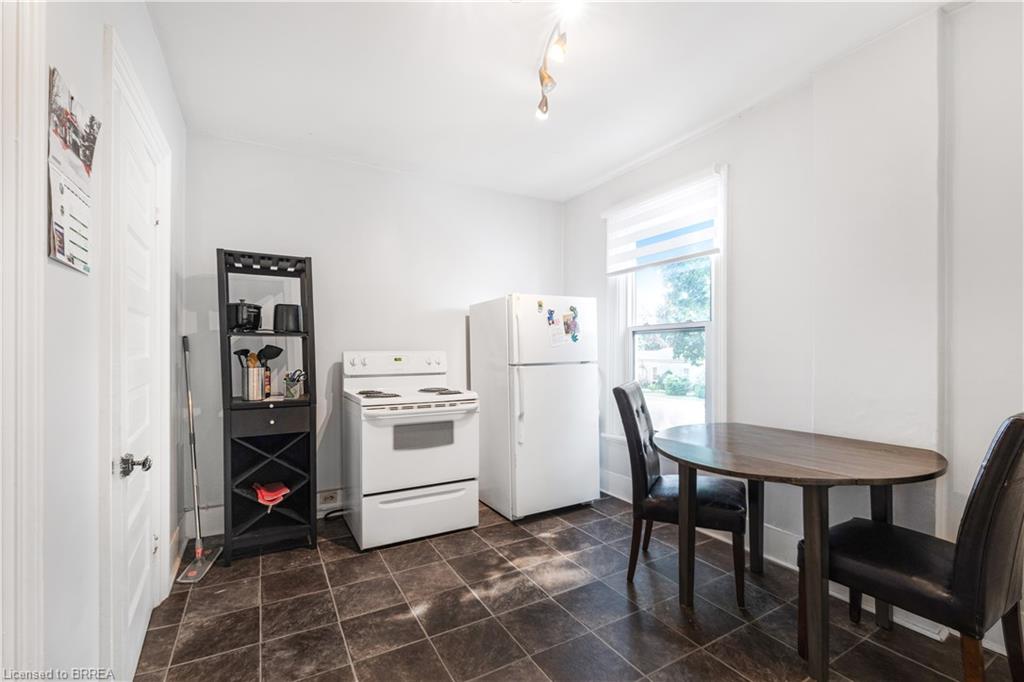 86 Victoria Street Property Photo 17