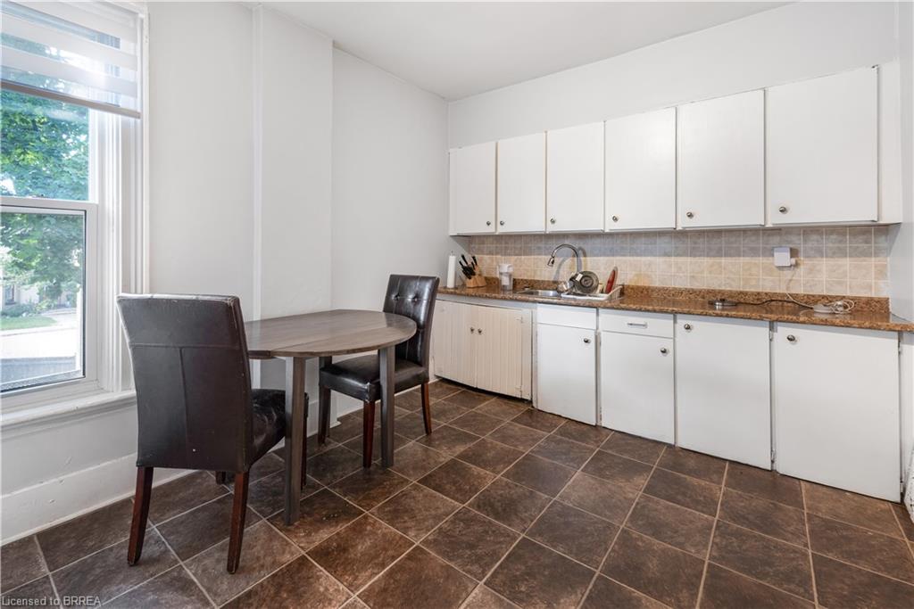 86 Victoria Street Property Photo 18