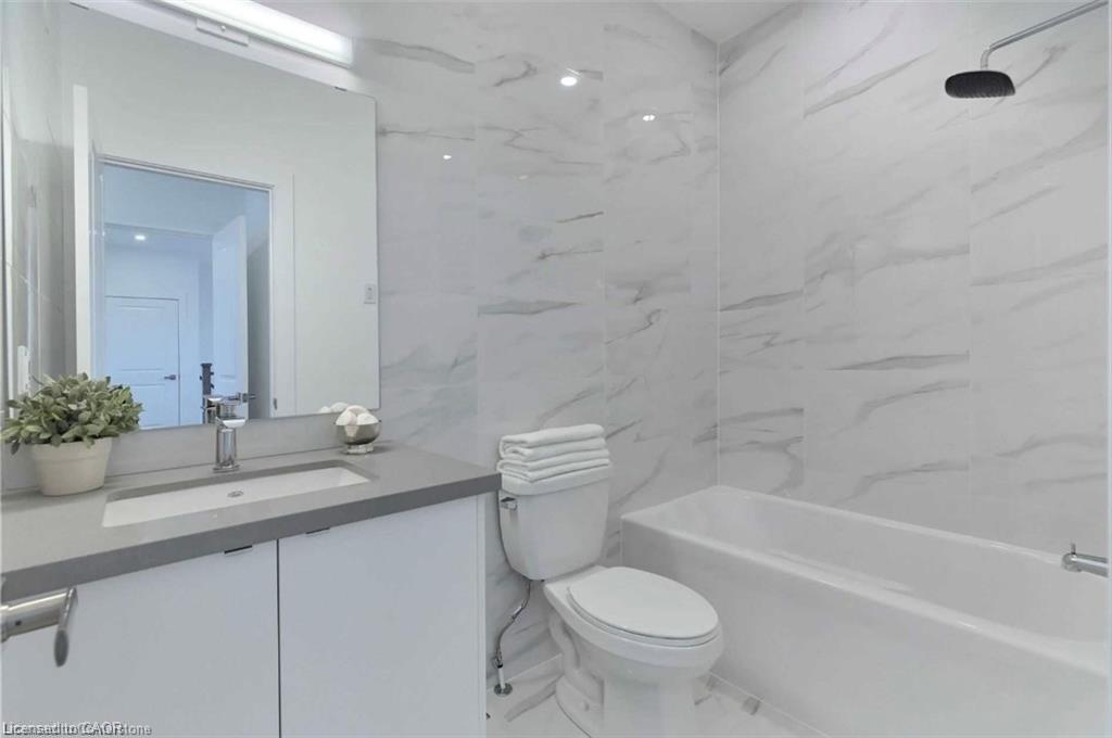 2-5451 Lakeshore Road Property Photo 9