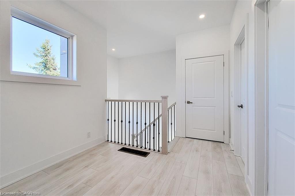 2-5451 Lakeshore Road Property Photo 18