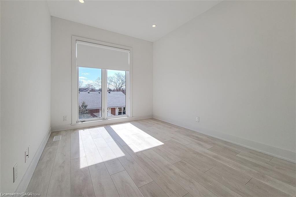 2-5451 Lakeshore Road Property Photo 19