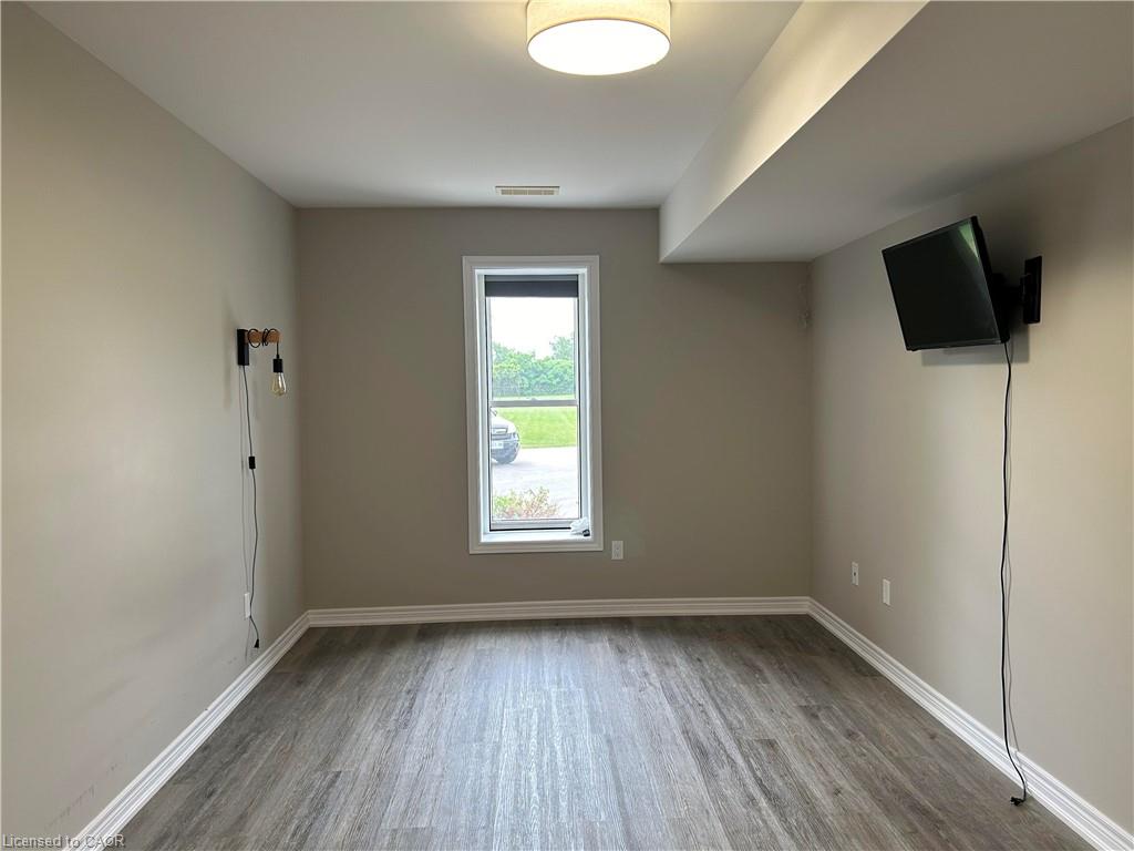 1-992 Windham Centre Road Property Photo 6
