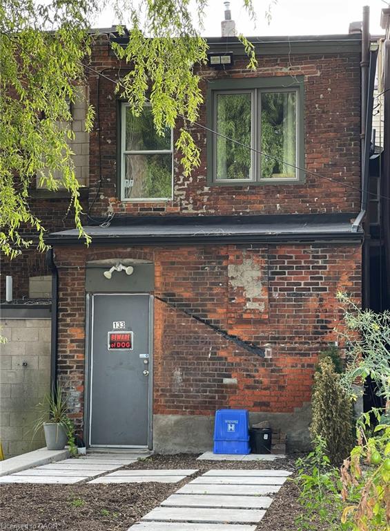 133 James Street N Property Photo 32