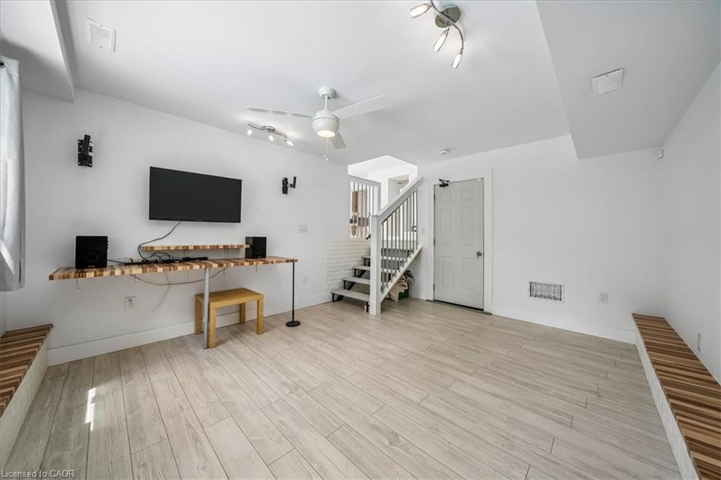 1168 Canterbury Road Property Photo 16