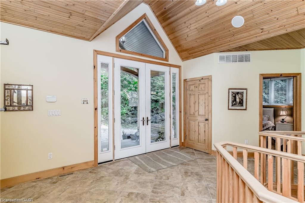 10-1347 Rosseau Road Property Photo 18