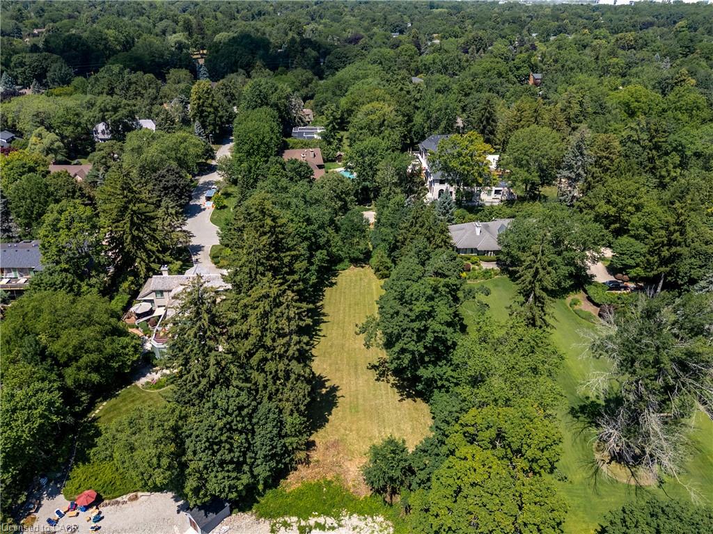 2288 Chancery Lane W Property Photo 12