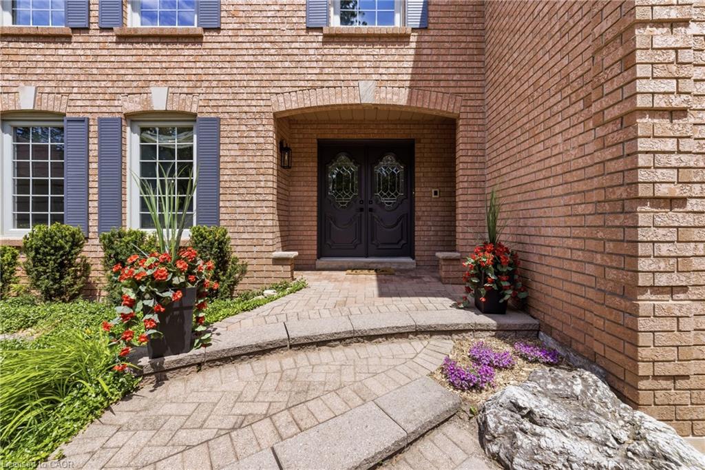 1113 Valleywood Court Property Photo 3