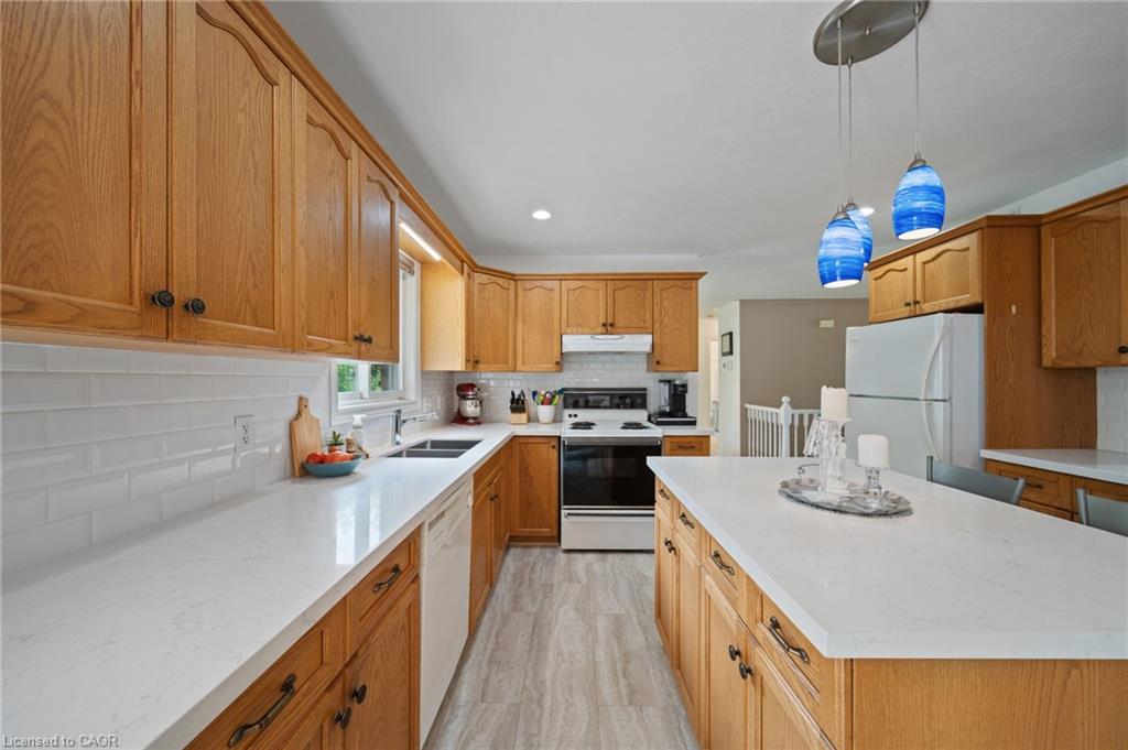 684 Haldimand Rd 70 Property Photo 22