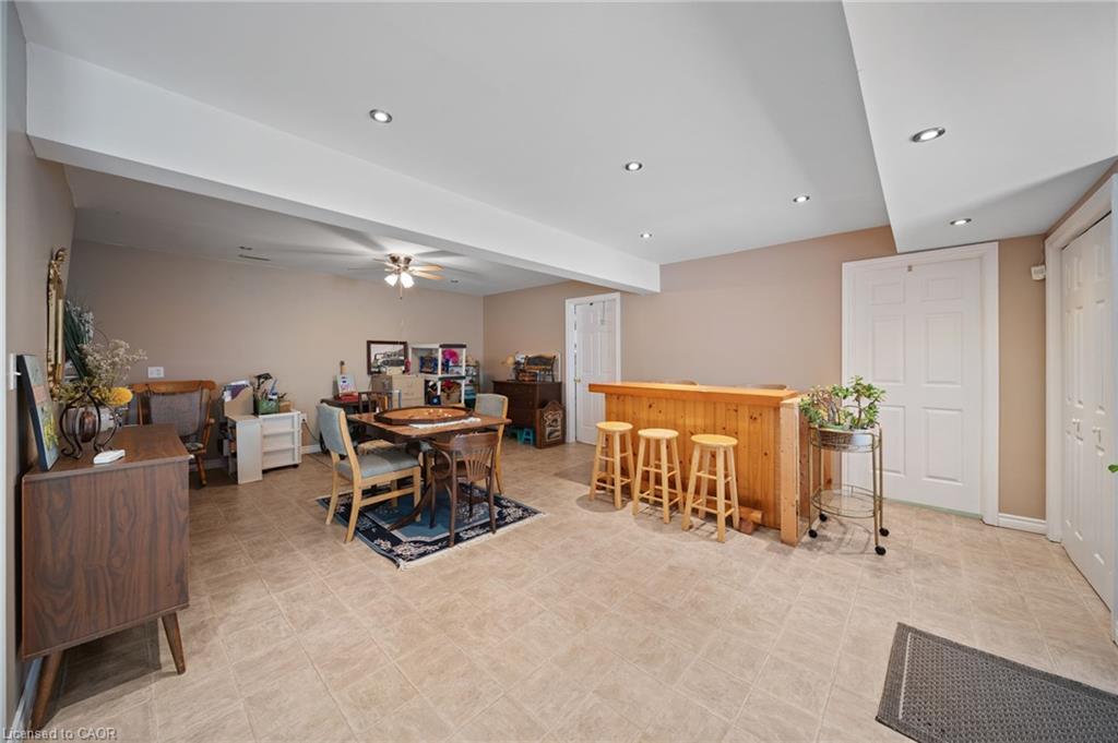 684 Haldimand Rd 70 Property Photo 33
