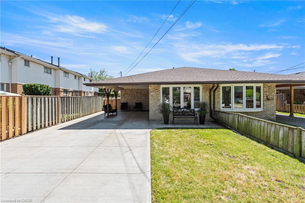 167 Berkindale Drive Property Photo 3