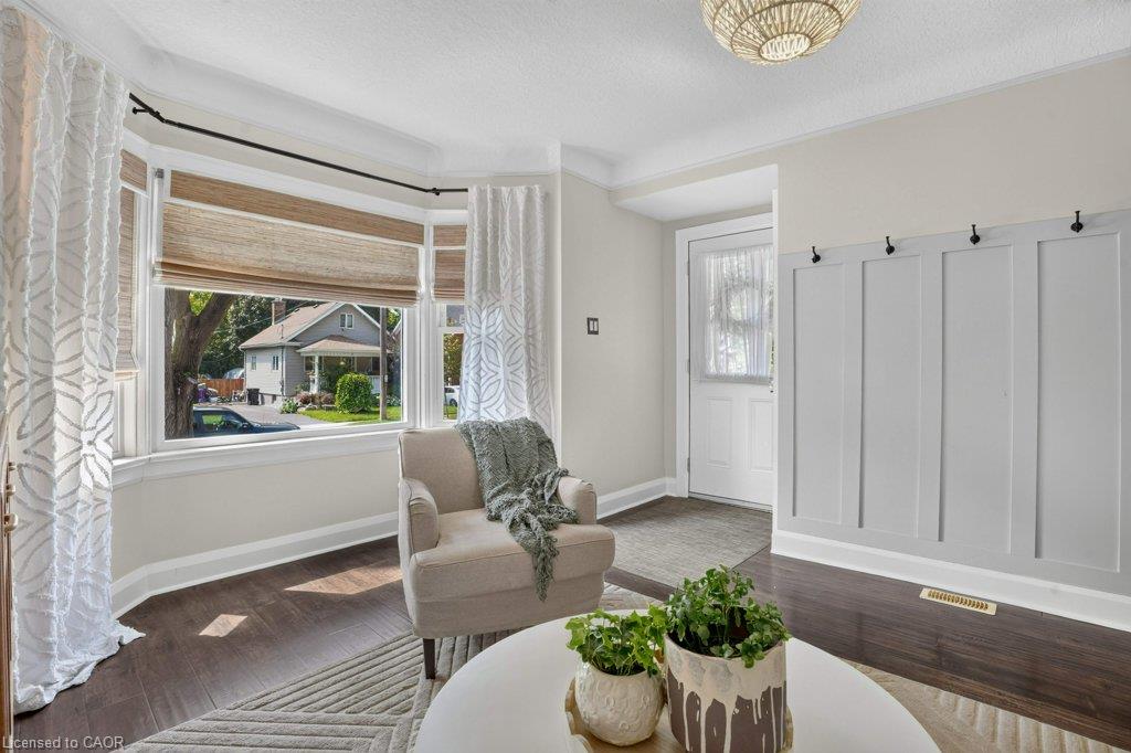 46 Filbert Street Property Photo 6