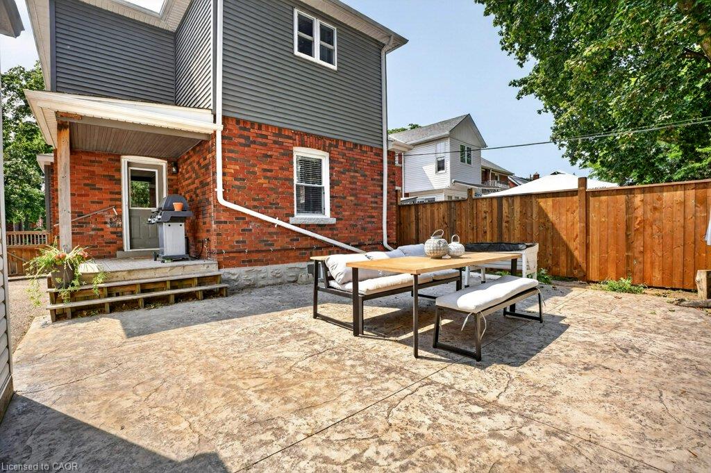 46 Filbert Street Property Photo 41