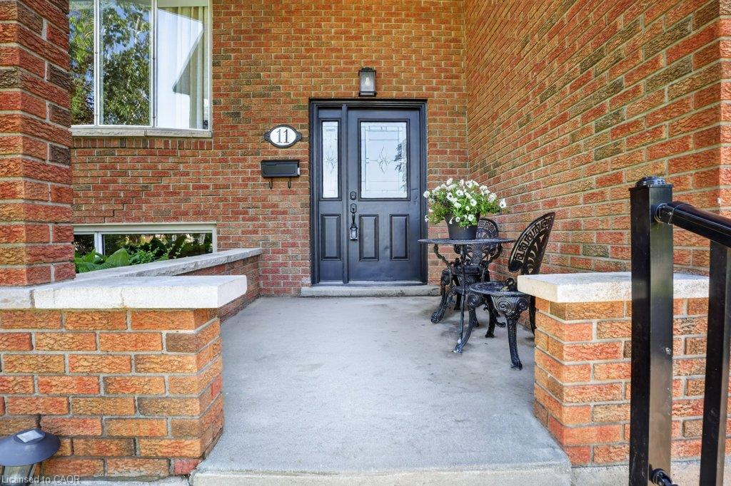 11 Graywood Court Property Photo 3