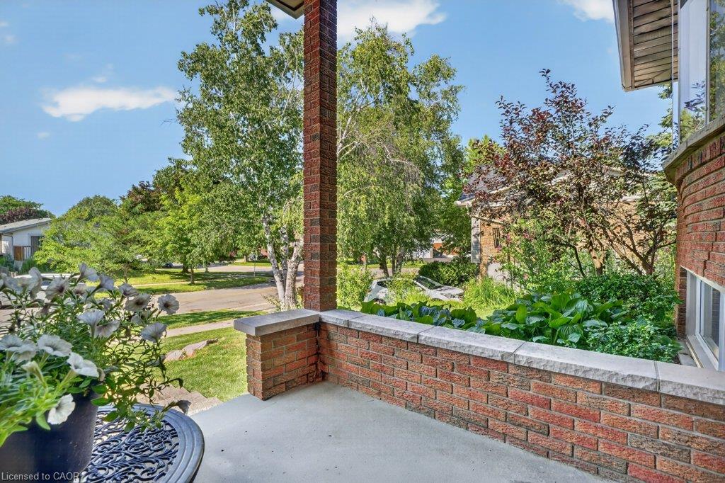 11 Graywood Court Property Photo 4