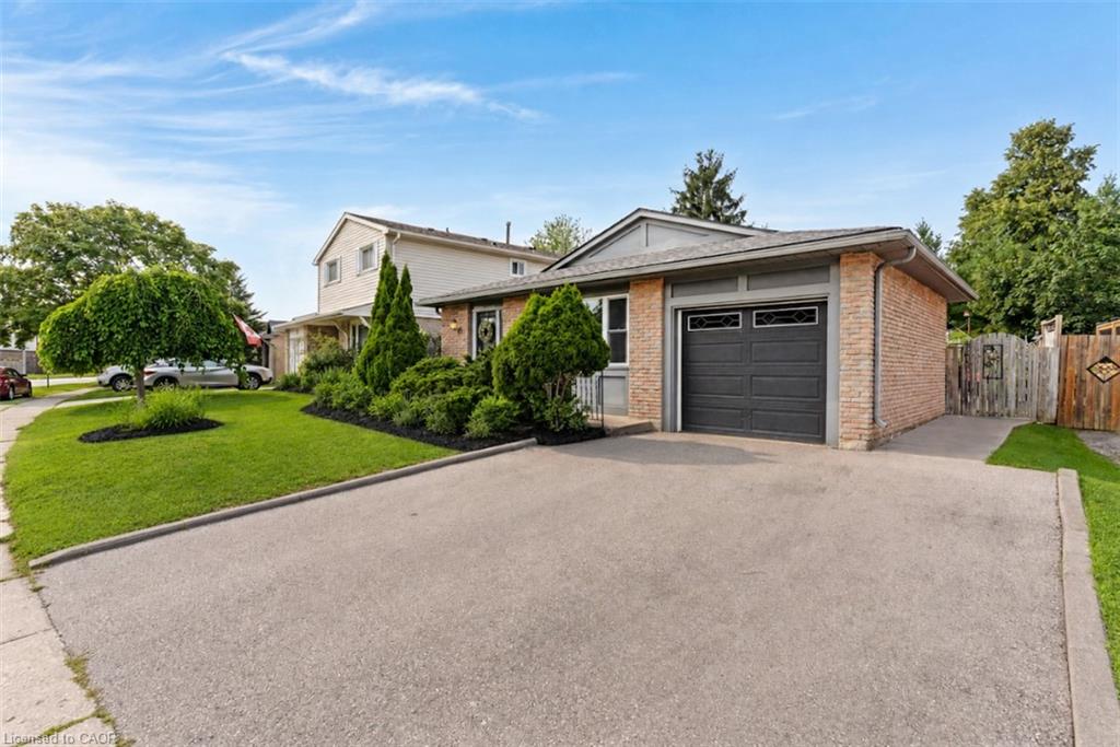 18 Bismark Drive Property Photo 2