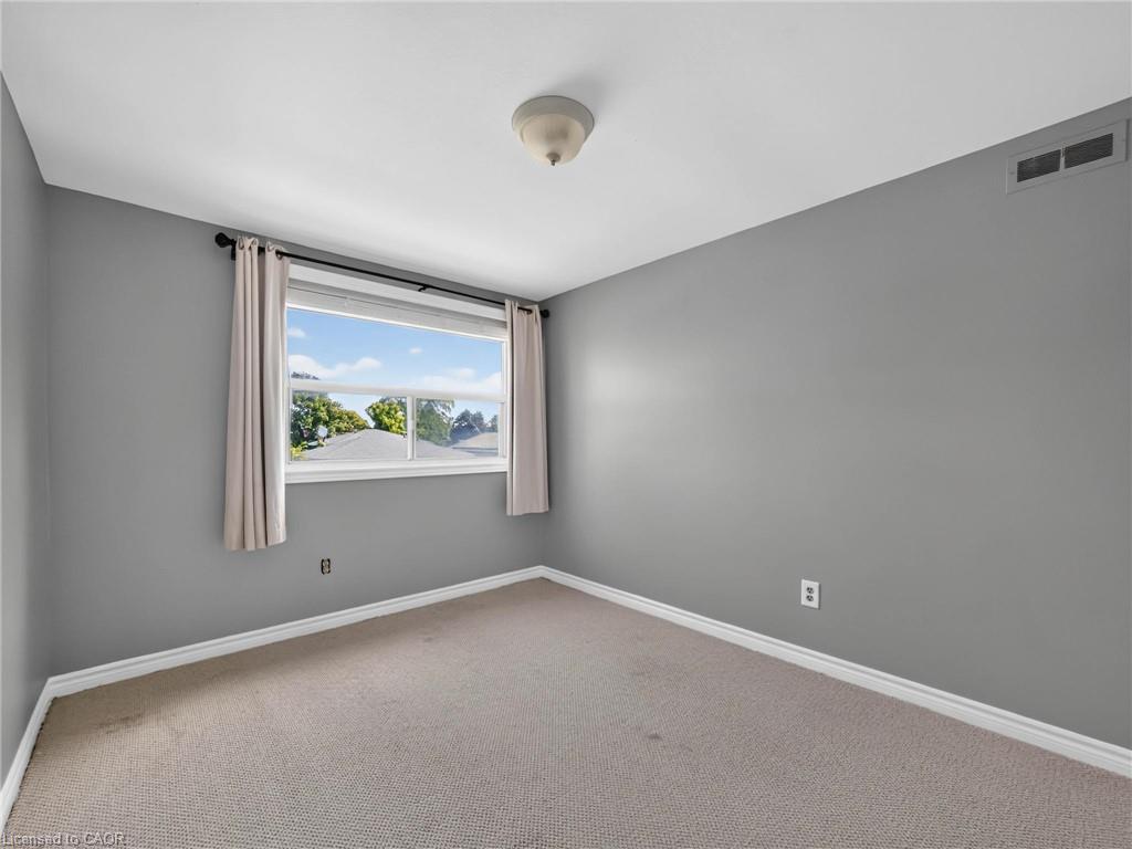 143 Cromwell Crescent Property Photo 16