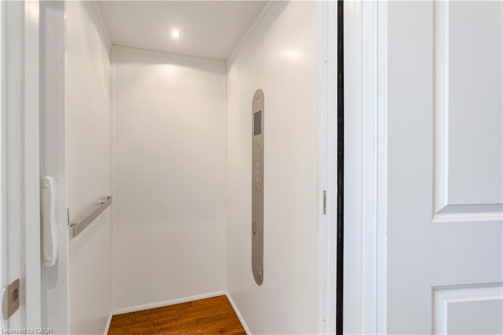 216 Rebecca Street Property Photo 8