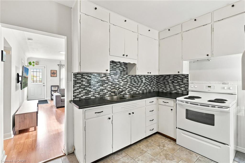 58 Edinburgh Avenue Property Photo 19