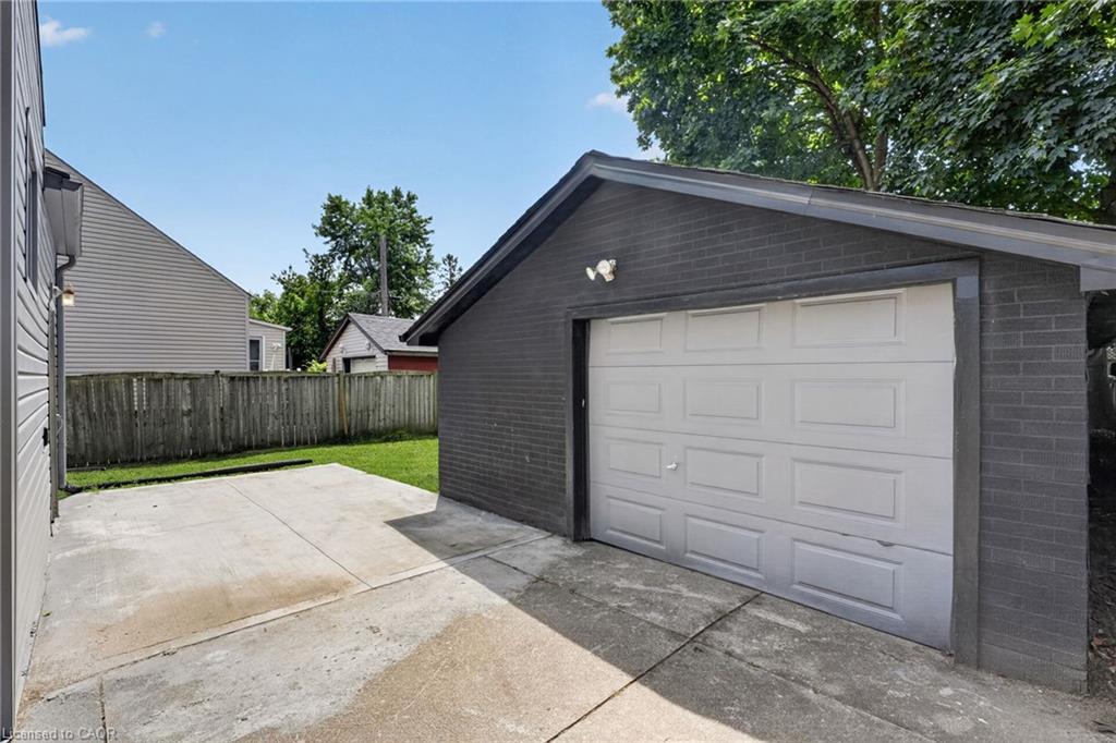 36 Mahony Avenue Property Photo 27