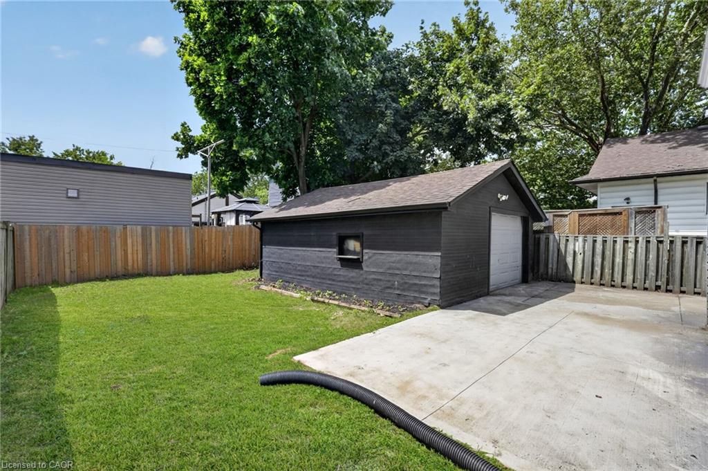 36 Mahony Avenue Property Photo 28