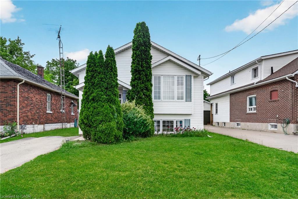 5524 Fraser Street Property Photo 1