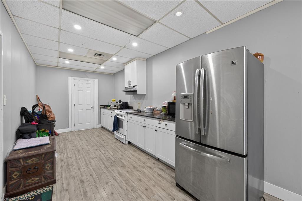 1292 Barton Street E Property Photo 9