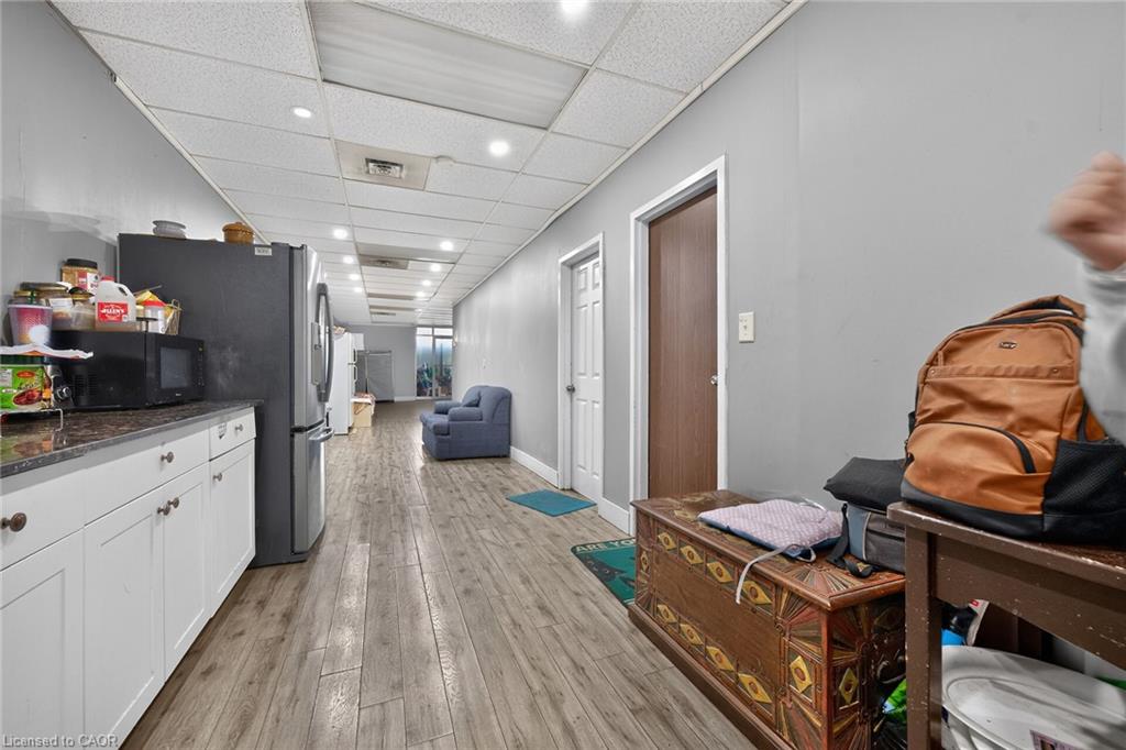 1292 Barton Street E Property Photo 15