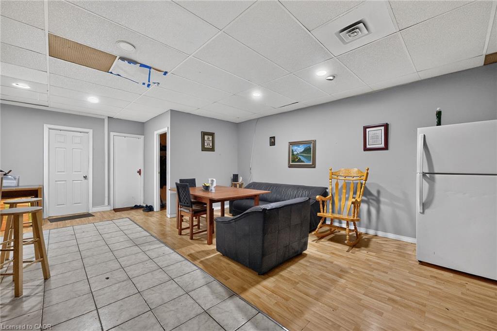 1292 Barton Street E Property Photo 18