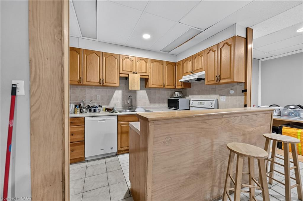 1292 Barton Street E Property Photo 21