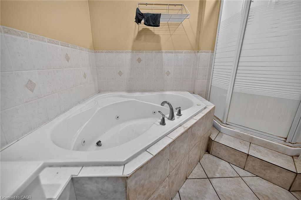 1292 Barton Street E Property Photo 28