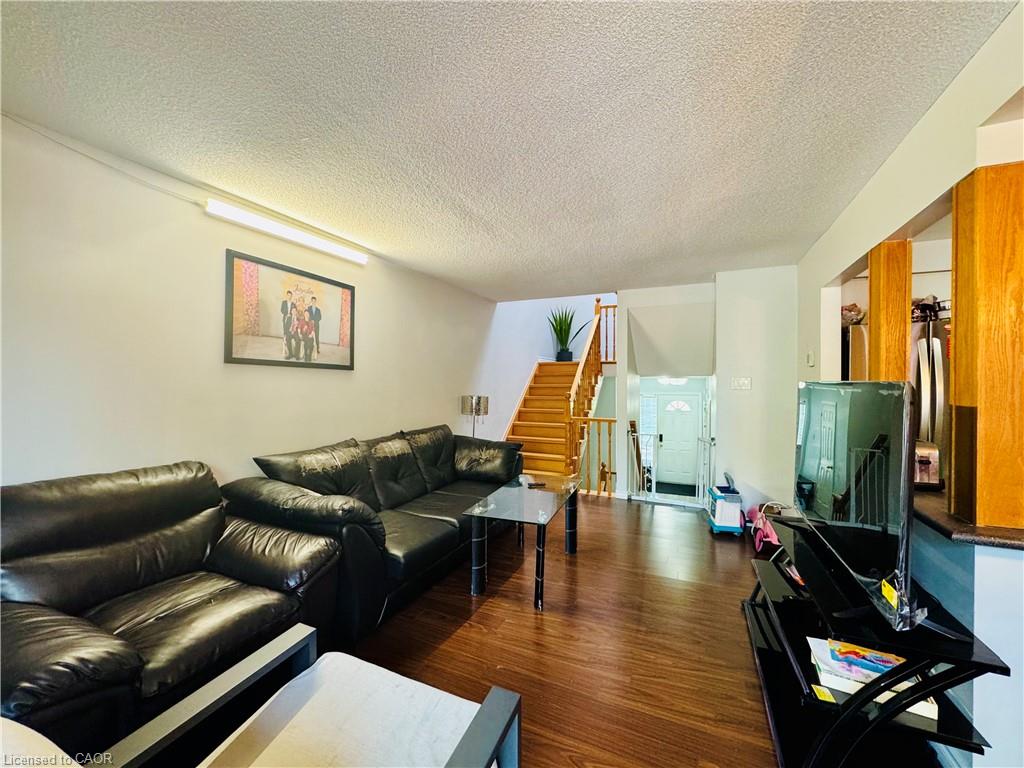 1204 Upper Wentworth Street Property Photo 4