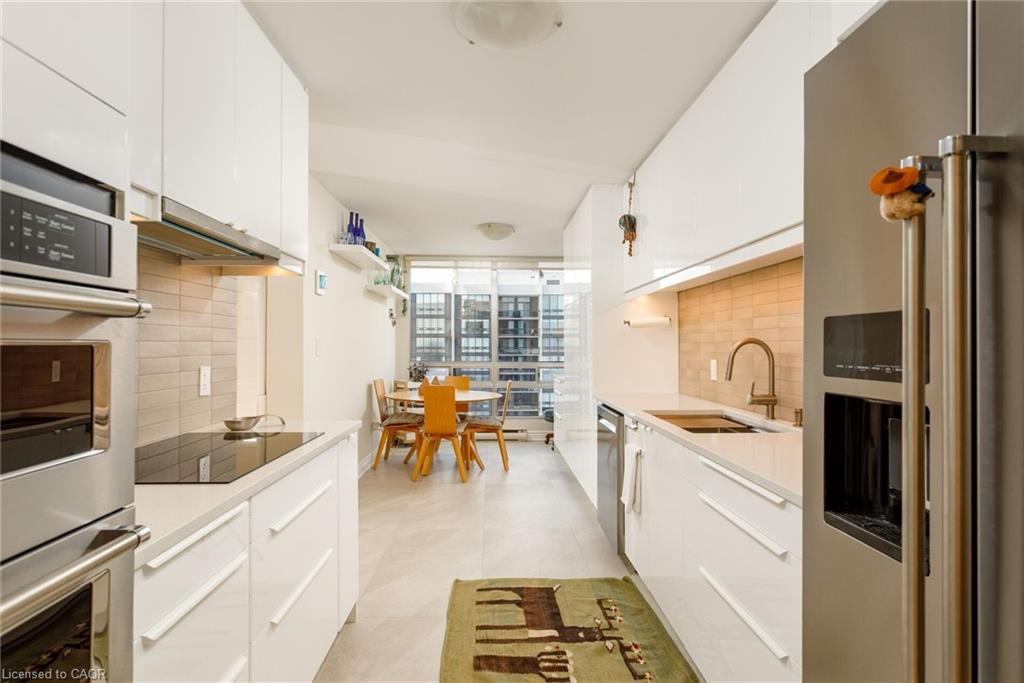 1401-2180 Marine Drive Property Photo 15