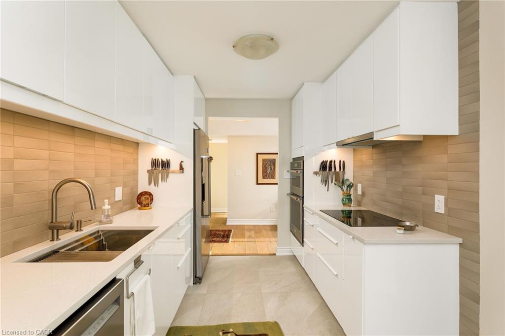 1401-2180 Marine Drive Property Photo 18