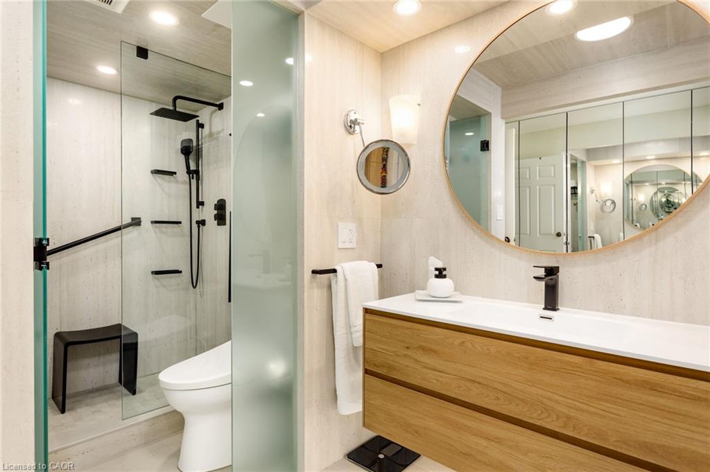 1401-2180 Marine Drive Property Photo 28