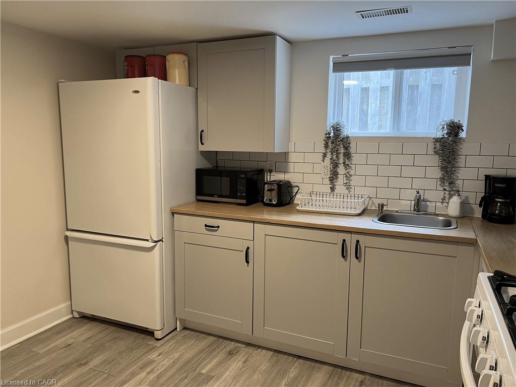 4 Sunning Hill Avenue Property Photo 14