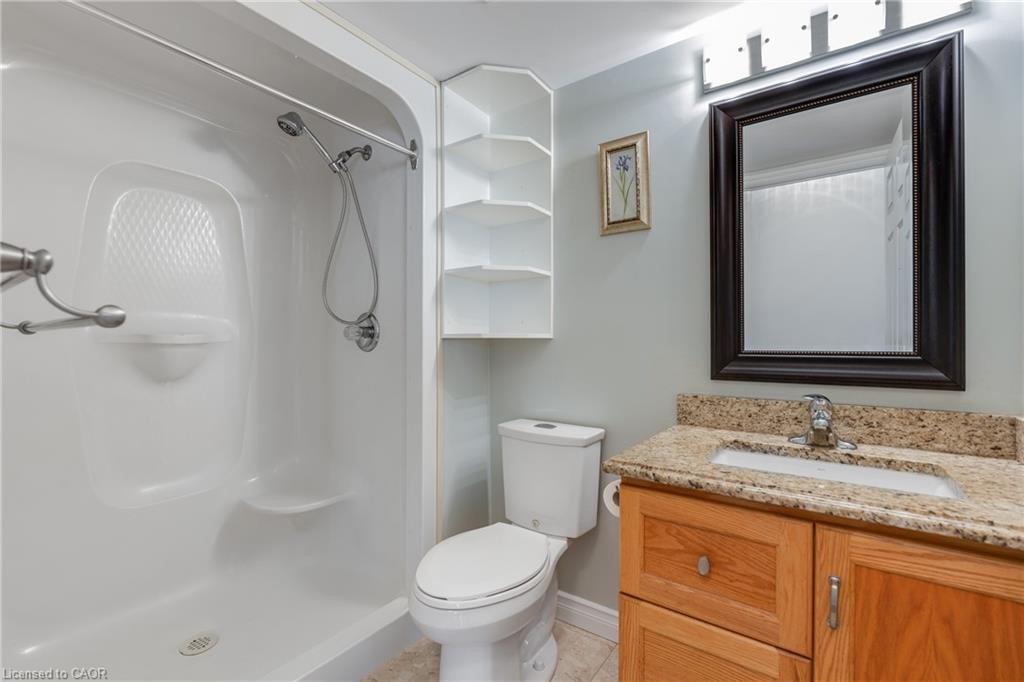 508-3267 King Street E Property Photo 24