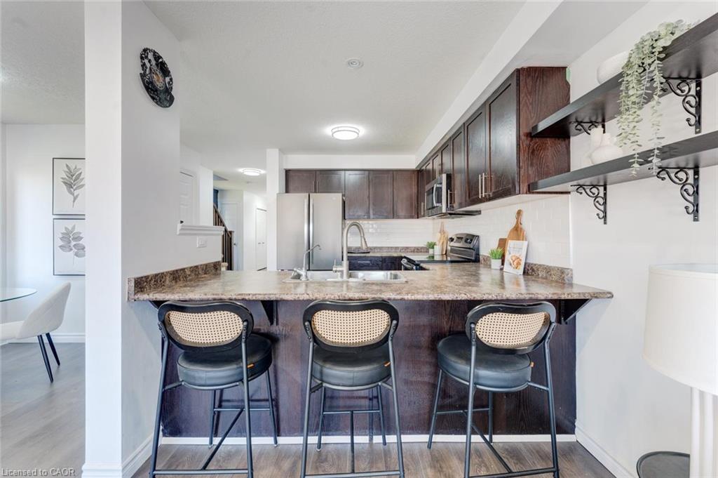 65 Renfrew Street Property Photo 12