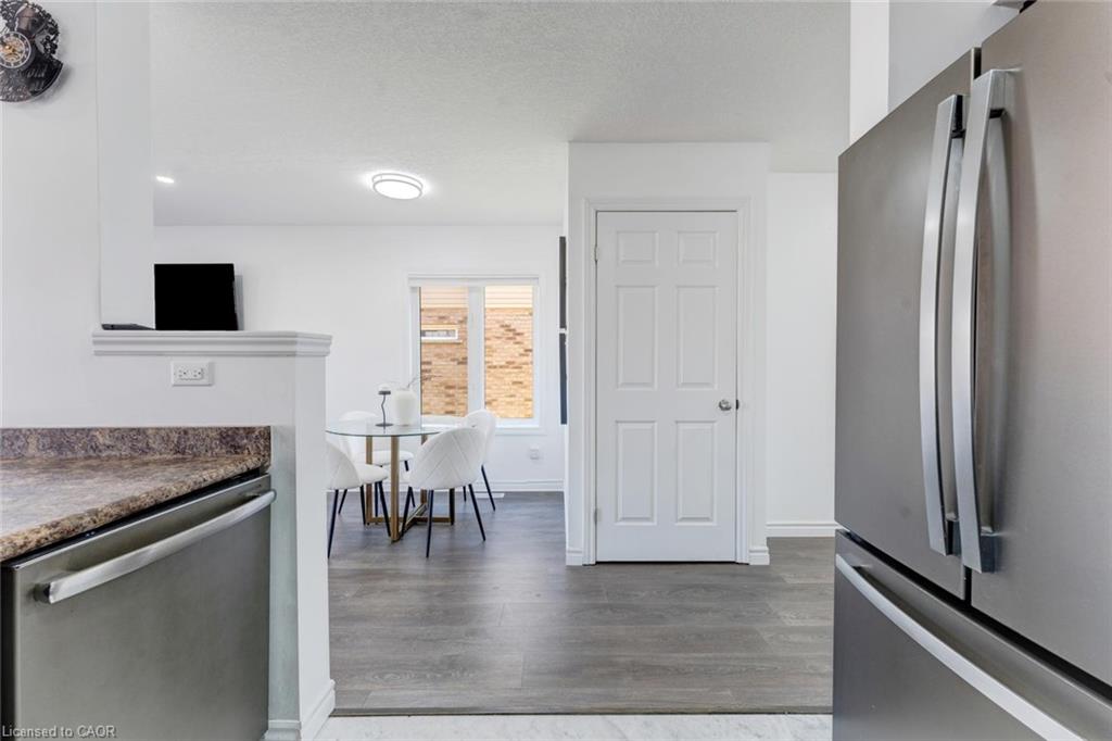 65 Renfrew Street Property Photo 16