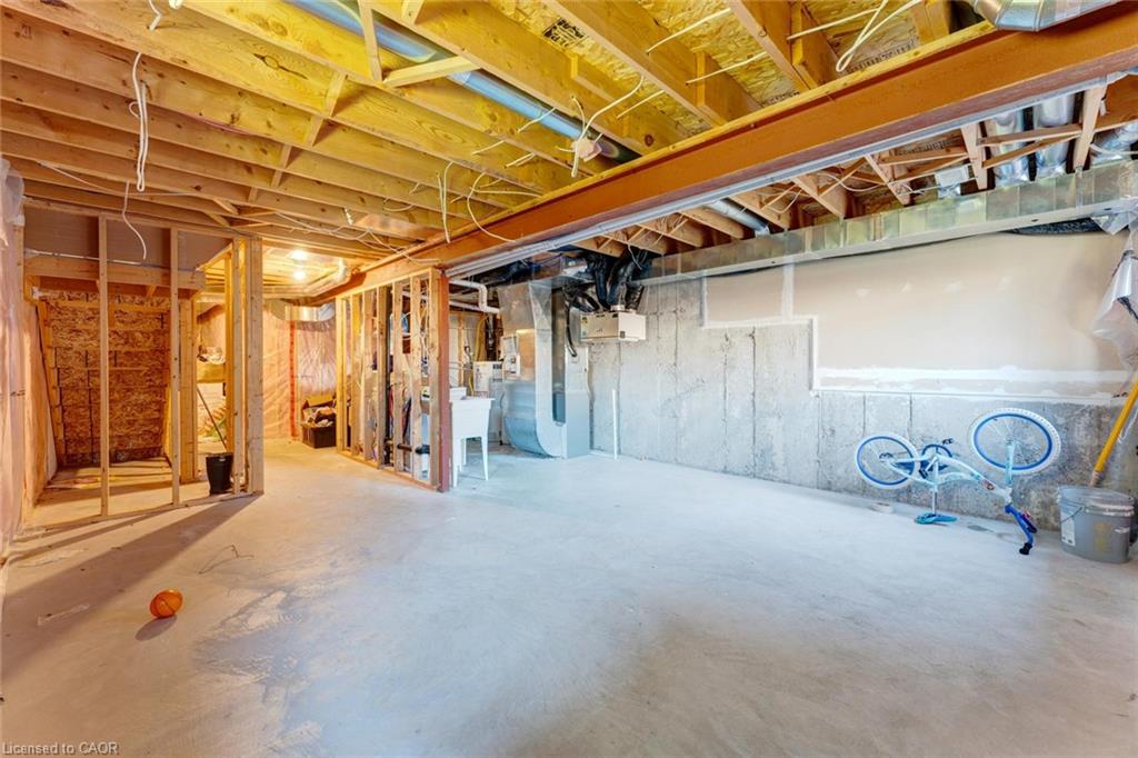 65 Renfrew Street Property Photo 33
